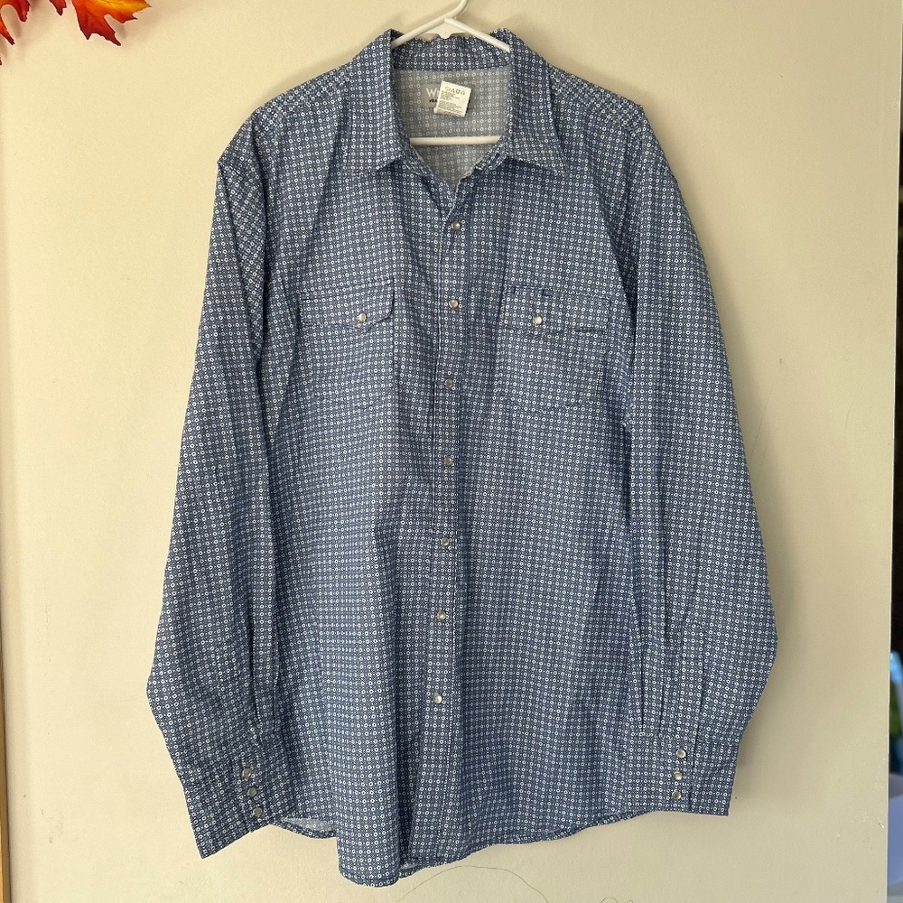 🌼Wrangler Wrancher Button Down Western Cowboy Shirt